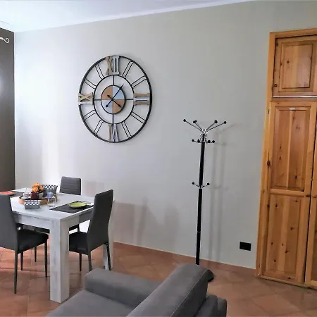 Il Primo Sentiero Cir Oo1272ooo16 Apartment